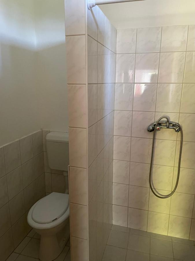 Ferienwohnung Zsuzsa Apartman Poroszló Exterior foto